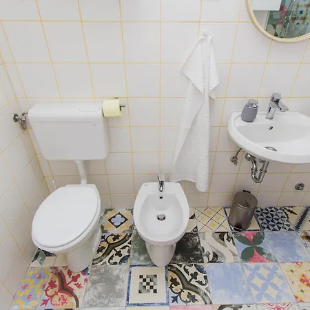 Apartament Downtown Colorful Garden *